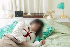 Akariさん緊縛写真 胸の飾り縄