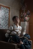 Goteさん緊縛写真 後手縛り・あぐら縛り